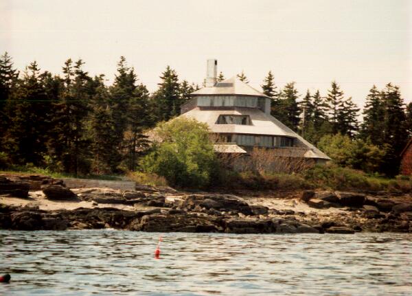 LLOYD MSP_03.JPG (51591 bytes)