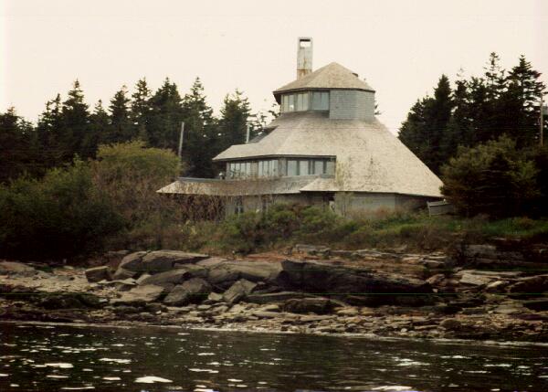 LLOYD MSP_04.JPG (46327 bytes)